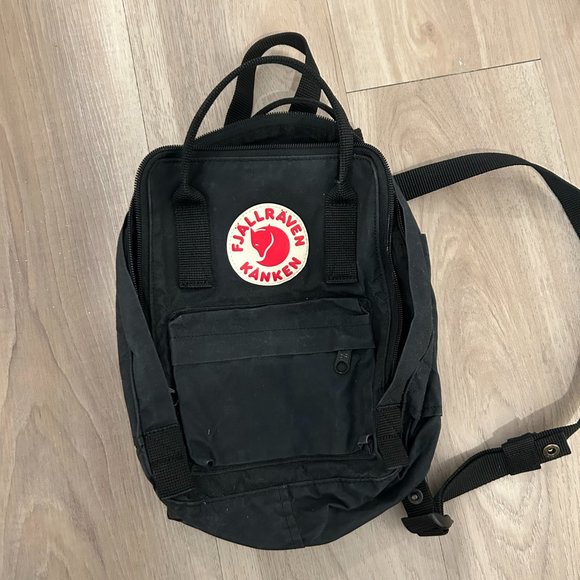 FJALLRAVEN Kanken Mini Backpack Black - Picture 1 of 4